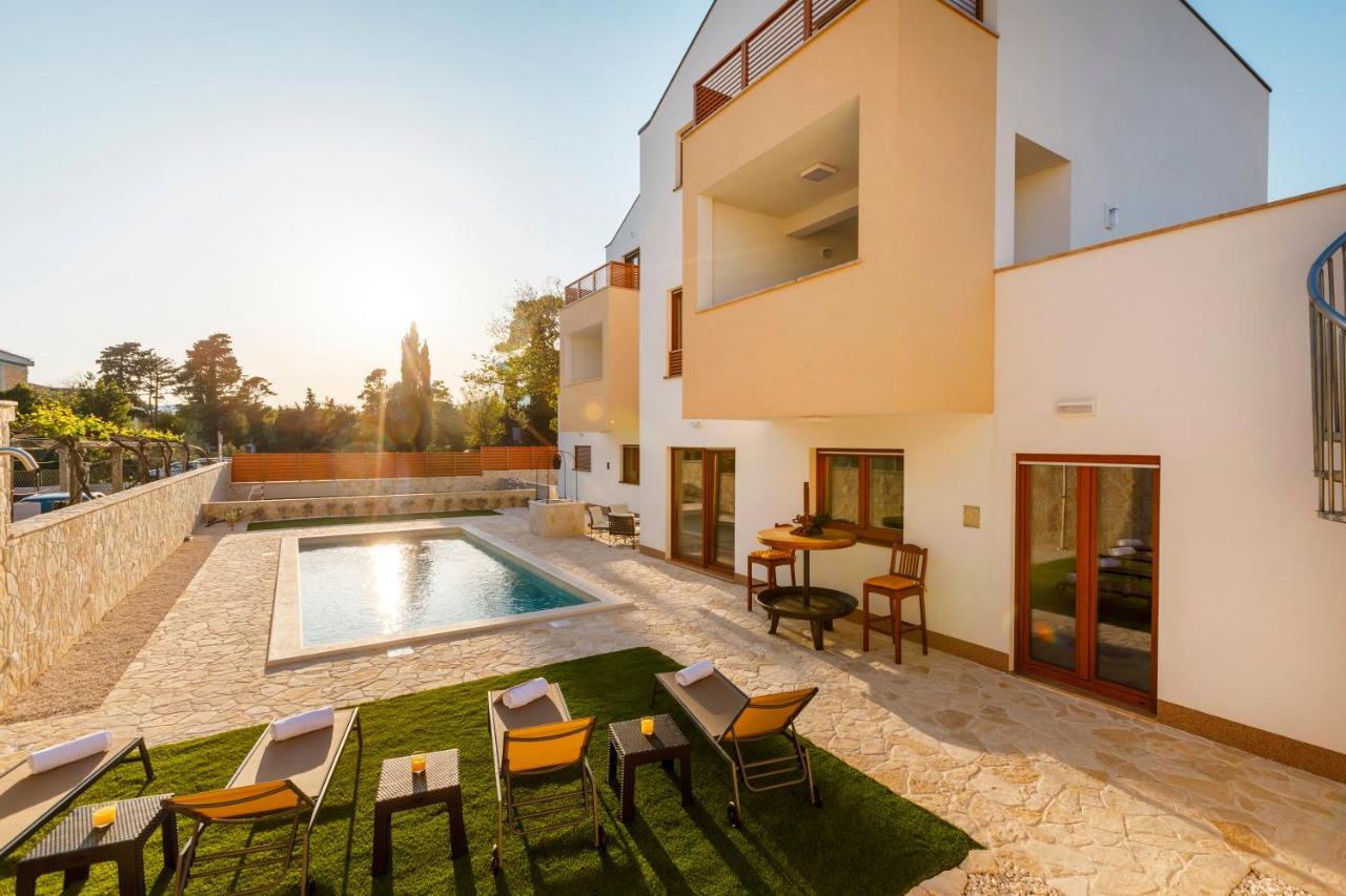 Vila Rusinac - Private Heated Pool Kastela Exterior photo