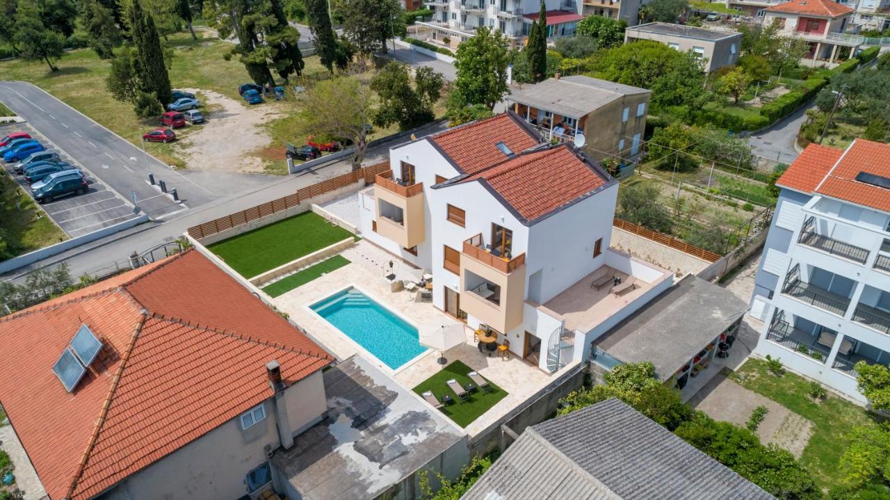 Vila Rusinac - Private Heated Pool Kastela Exterior photo