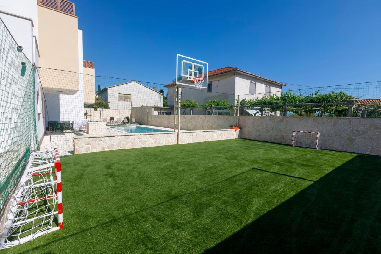 Vila Rusinac - Private Heated Pool Kastela Exterior photo
